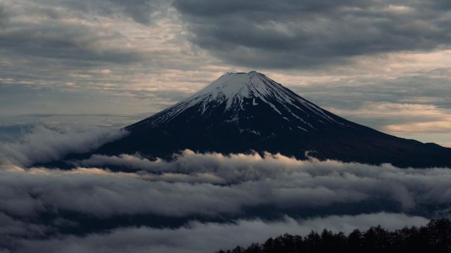 公式】 【特大上下2枚仕様】三ツ峠より望む富士山と天の川 夜景